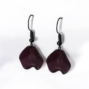 5 For $25💫Dark Plum Petal Dangles Earrings